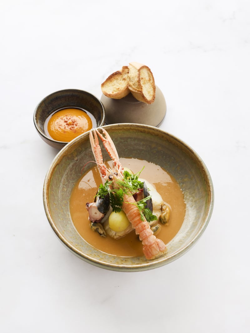 Verse bouillabaisse uit de Provence met rouille en toast